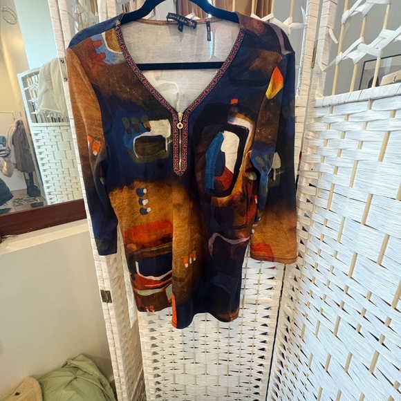 Colorful Abstract Tunic Top - Picture 3 of 6